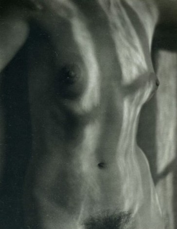 Photo of naked woman (1925)